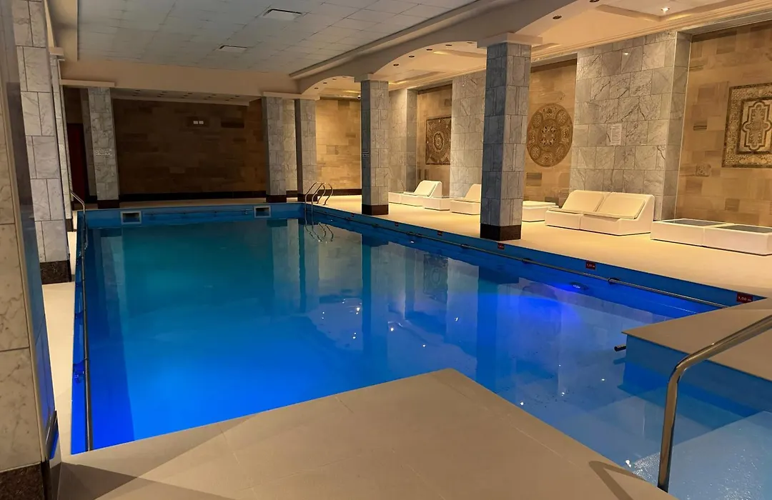 Status Hotel-1