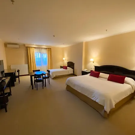 Status Hotel-2